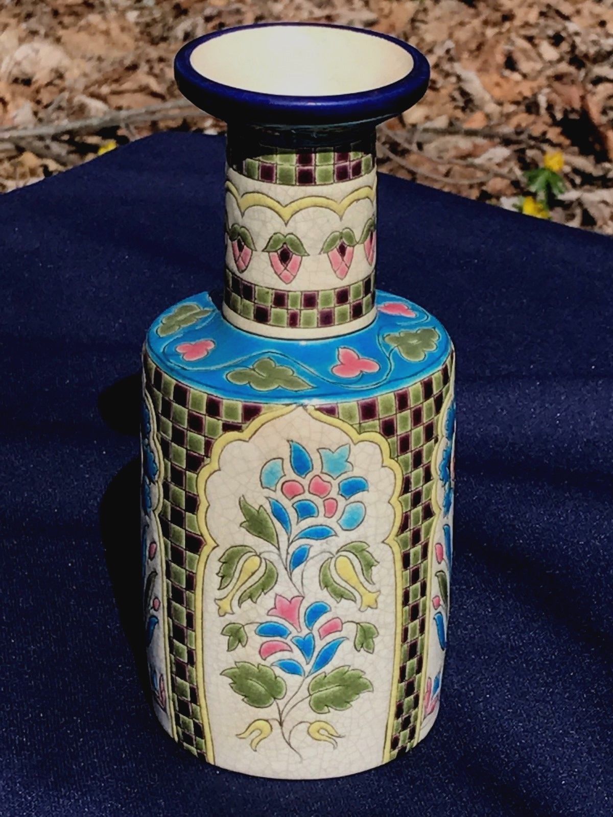 Vases style égyptien : les modèles parmi les plus chers sur eBay